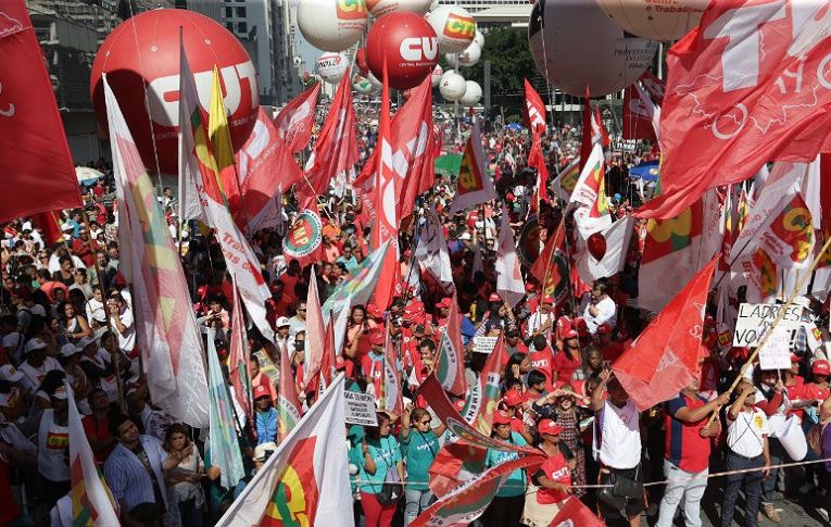 1º de Maio: Resistência e repúdio às reformas de Temer