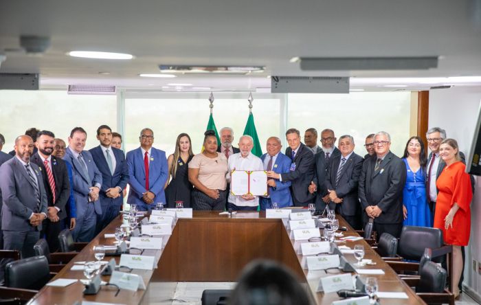 Em ato histórico para o setor, Lula sanciona Estatuto da Segurança Privada