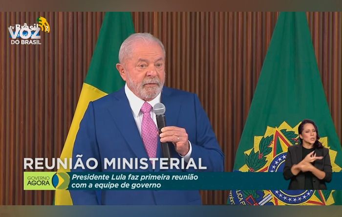 Lula pede compromisso com geração de bons empregos e seguridade ao trabalhador