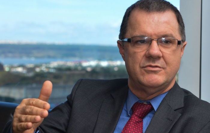 “Proposta de Bolsonaro é que brasileiro morra sem se aposentar”, diz ex-ministro
