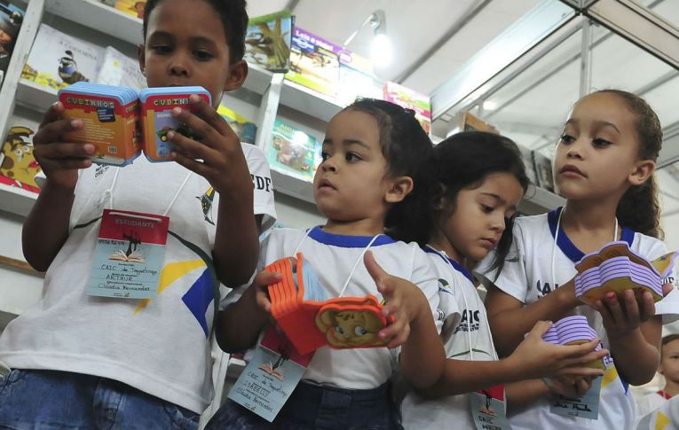 Sem controle da pandemia, volta às aulas é debate ‘prematuro’, diz Dieese