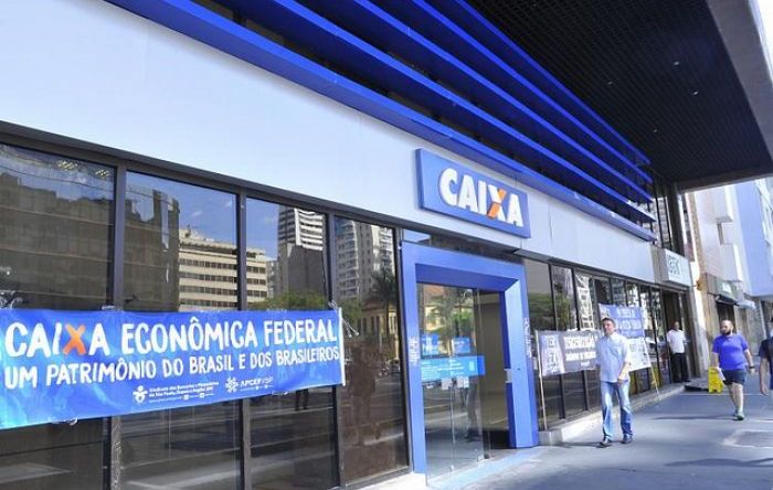 Trabalhadores da Caixa repudiam falas de Bolsonaro e Paulo Guedes