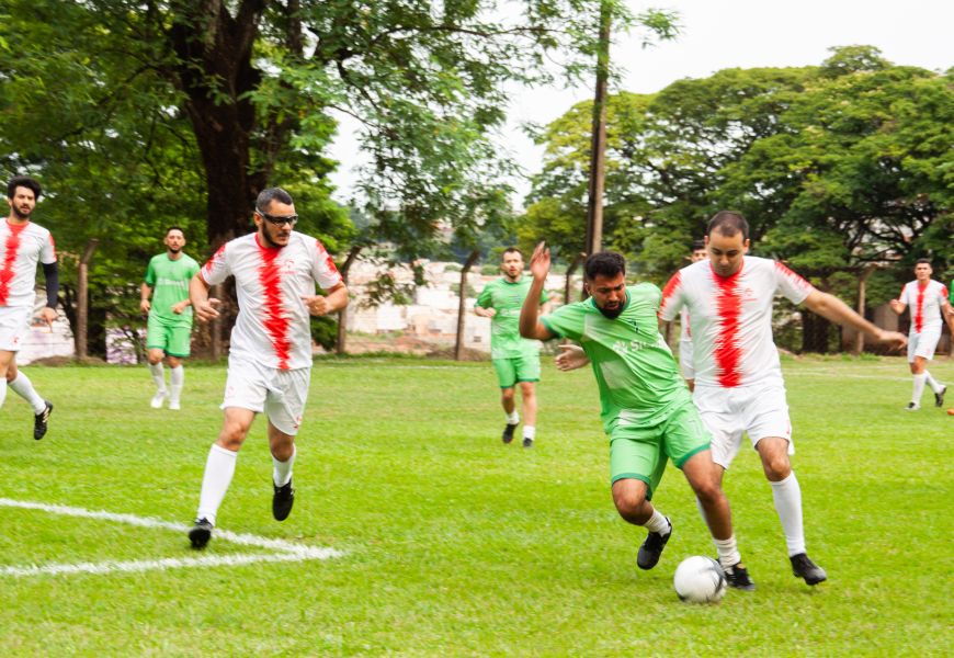 Torneios de Futebol Suíço e Beach Tênis do Sindicato de Umuarama