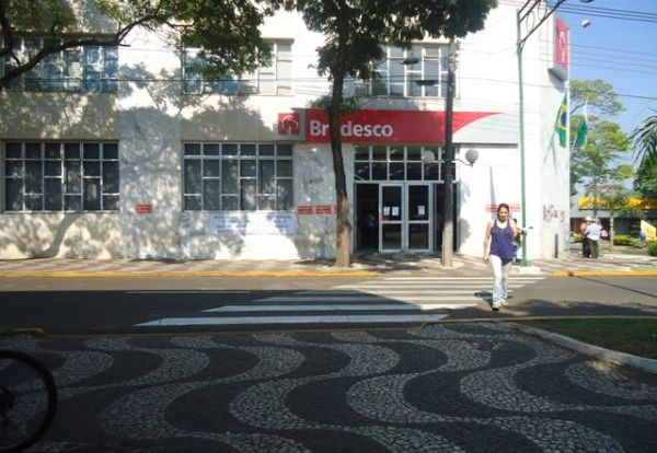 Nono dia de greve em Paranavaí