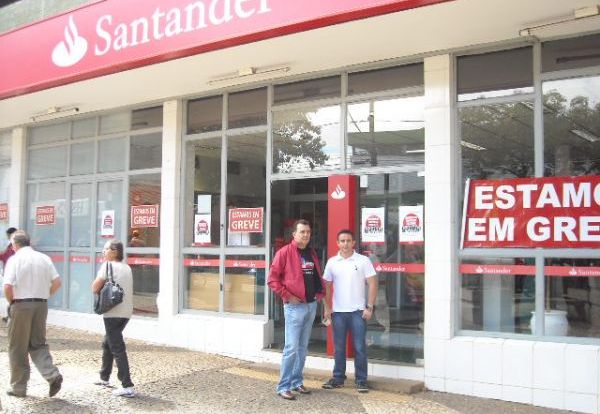 Bancários em greve em Guarapuava 