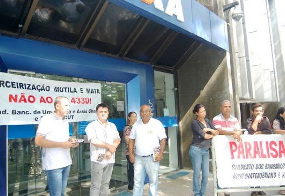 Manifestação contra o PL 4330 