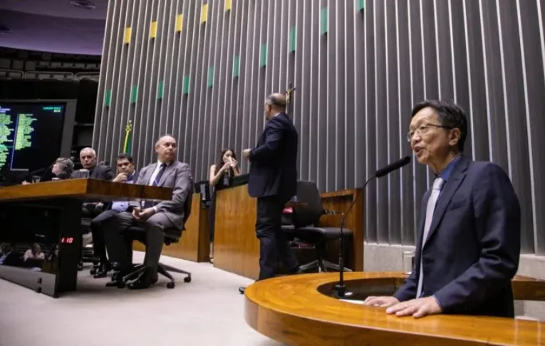 Fenae 54 anos: entidade recebe homenagem na Câmara dos Deputados