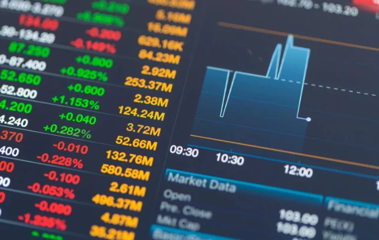 Movimento incomum: Em 75 minutos, R$?6,6 bi foram negociados na Bolsa antes do tarifaço