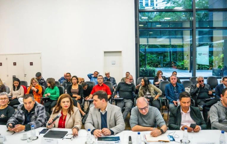 Movimento sindical cobra dos bancos compromisso com saúde mental dos trabalhadores