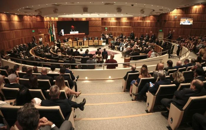 Novo presidente do TRT-4 destaca defesa do trabalho decente e combate à precarização 