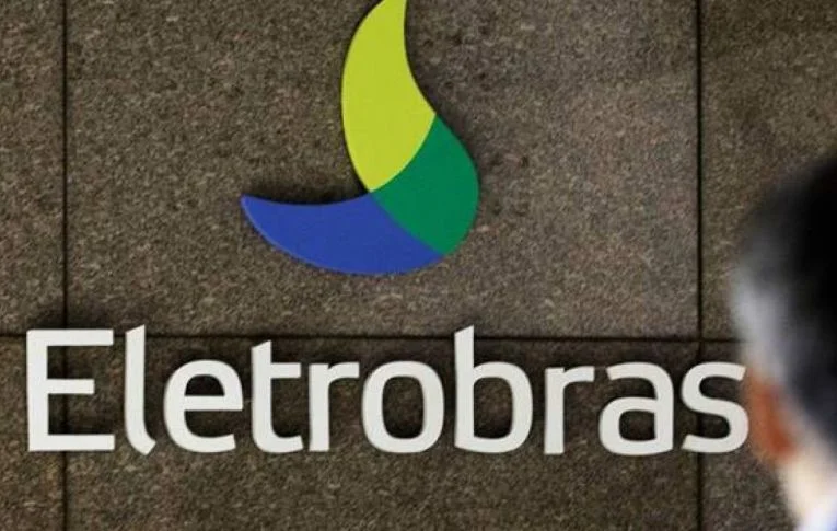 Oposição critica MP da Eletrobras; liberais e bolsonaristas defendem privatização