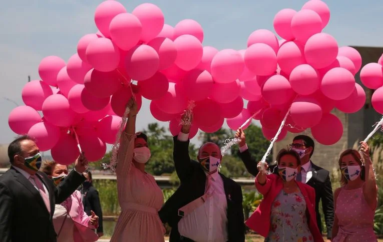 Outubro Rosa: cai número de mamografias realizadas pelo SUS