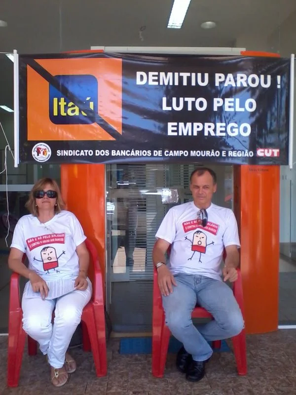 Demitiu Parou o Itaú