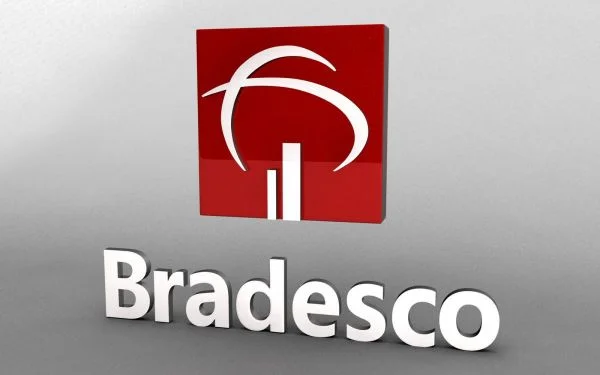 Bradesco não pode impor curso fora do trabalho