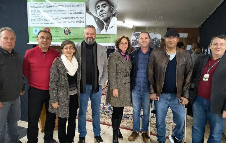 Sindicato de Umuarama participa de lançamento de exposição sobre a classe trabalhadora
