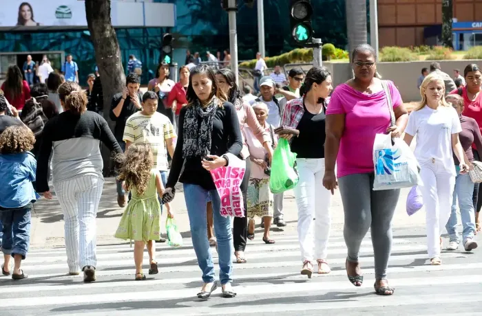 Desemprego cai para 5,1% em dezembro, o menor já registrado 