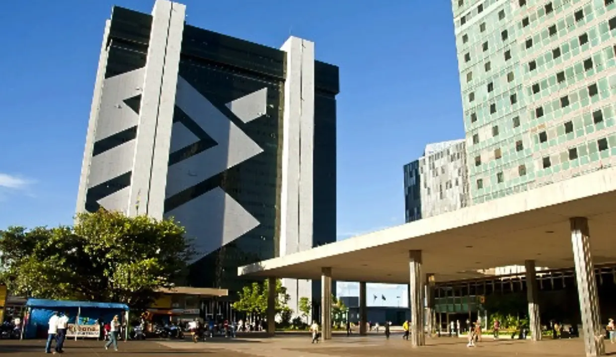 Calote bilionário e crise no agro elevam inadimplência do Banco do Brasil; entenda