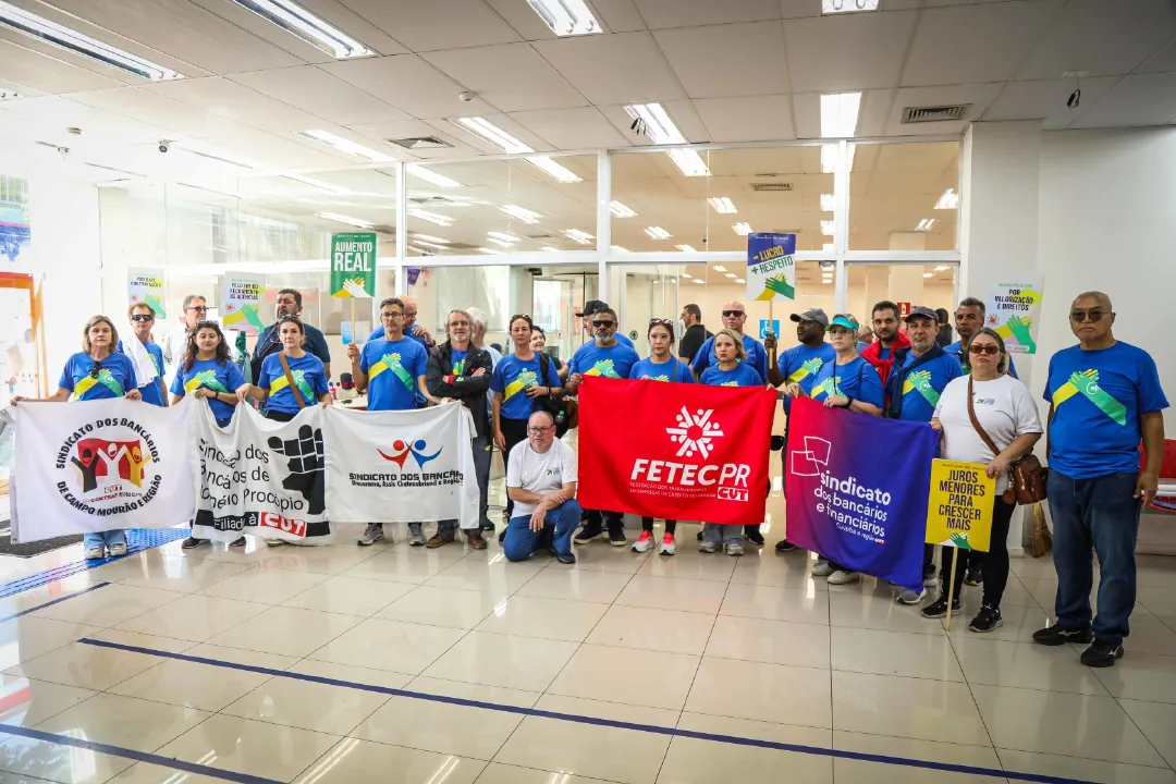Caravana da Fetec-CUT/PR suspende o atendimento do Bradesco de Paranavaí